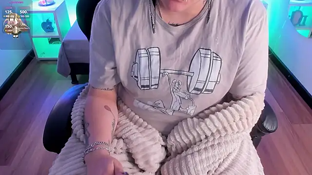 lucky-leah online show from March 11, 5:11 am