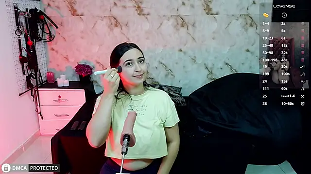 Abbieowenx online show from April 28, 2:54 pm