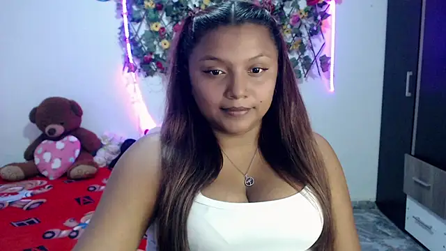 Snapshot of sexysusan4you chatting on October 2, 6:46 pm sexysusan4you online show from October 2, 6:46 pm