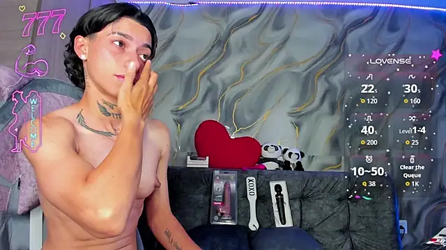 AmberAdams  online show from April 20, 9:40 pm