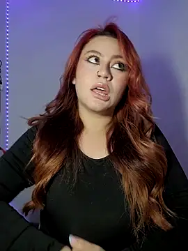 Scarlet garnet online show from April 27, 1:57 am