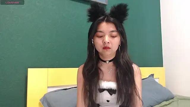 Shy Kira online show from April 20, 9:56 am