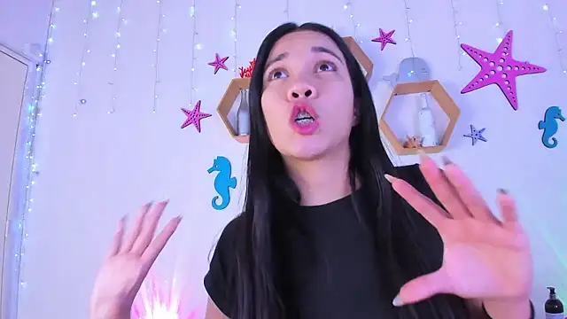 Emiily Parkerr online show from December 2, 2:57 am