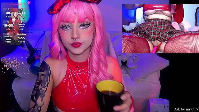 HollyDominic online show from December 2, 4:53 pm