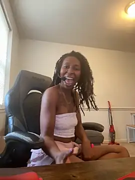 LeyaHoneybuns online show from November 14, 7:47 pm