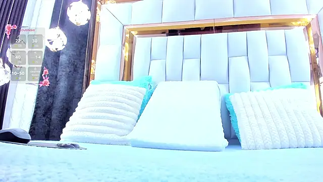 RileySweett online show from February 25, 11:53 am