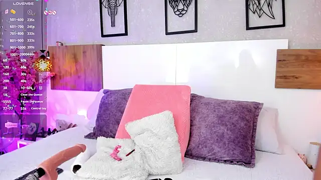 nahomiidasilva  online show from April 21, 8:16 pm