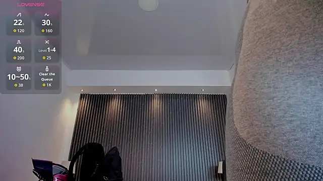 paulina sweett  online show from April 22, 12:24 pm