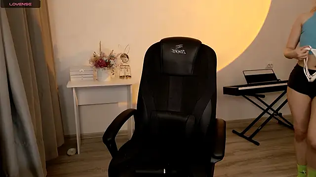 CuteYukiKun online show from April 28, 12:08 am