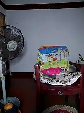 Nishii Girl online show from April 22, 9:34 pm