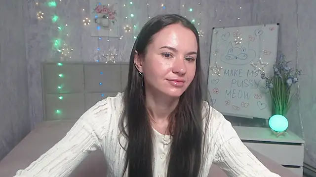 Snapshot of KaraCriegs chatting on September 24, 6:40 pm KaraCriegs online show from September 24, 6:40 pm