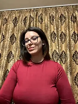 NadiraNoor online show from April 24, 11:18 pm