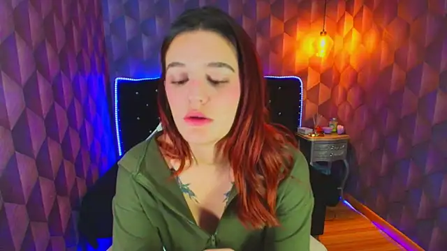 LiaHarryis online show from January 6, 6:22 pm