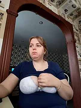 Lady nice cat online show from December 18, 3:11 am