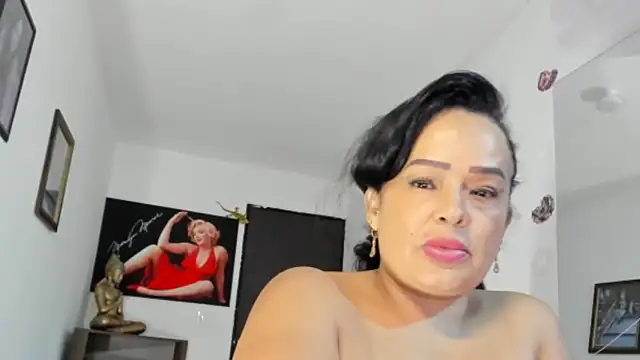 seleneh online show from June 11, 2:53 am