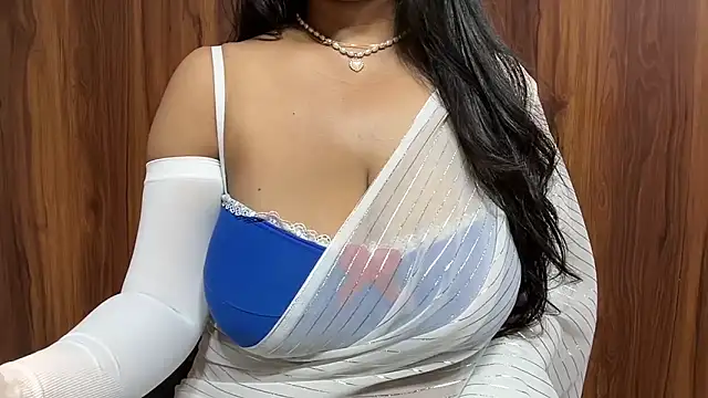 julie 08 online show from June 12, 6:38 pm