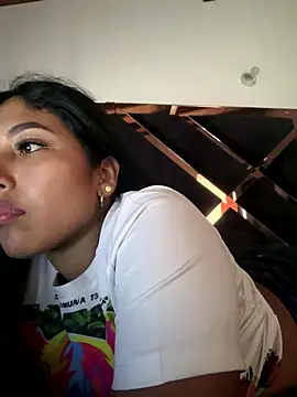 emmyjhonson07 online show from January 13, 9:30 pm