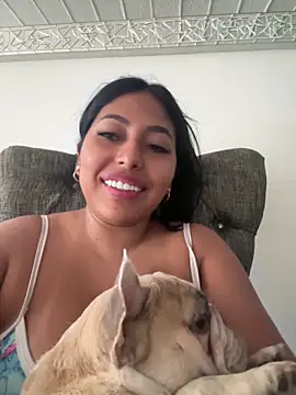 emmyjhonson07 online show from April 23, 12:29 pm