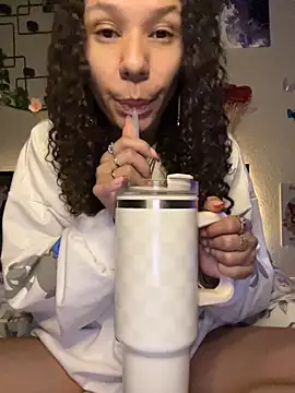  Neeka  online show from October 11, 3:33 am