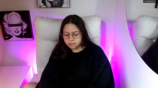 SamanthaRoldaan online show from February 18, 3:22 pm