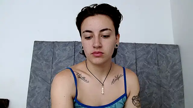 linda 33 online show from October 27, 4:13 pm