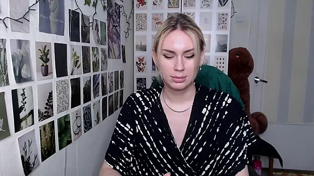 CapriScorpion online show from February 2, 12:15 pm