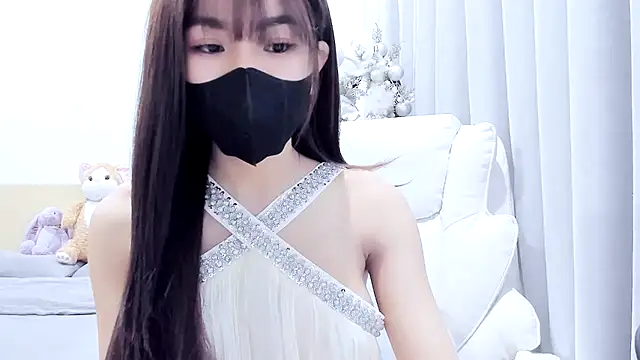 Lita-Julia online show from April 25, 5:21 pm