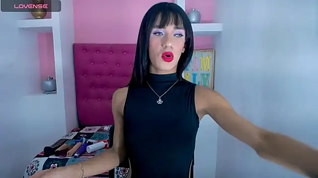 Snapshot of KatrinaQueen1 chatting on September 14, 4:27 pm KatrinaQueen1 online show from September 14, 4:27 pm
