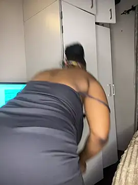 Bustygoddess32 online show from April 22, 12:40 am