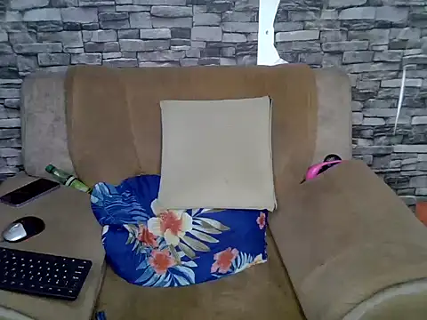 Naughtyy xx online show from April 23, 3:58 pm