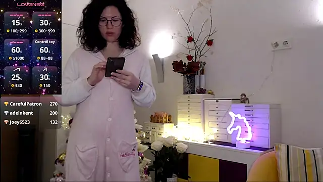 vaders daughter online show from December 16, 5:24 am