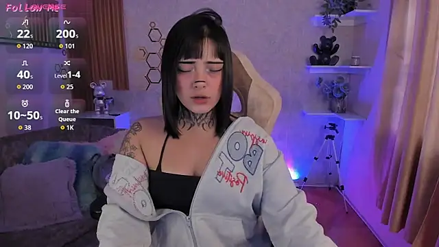 mia catt05 online show from April 7, 9:17 pm