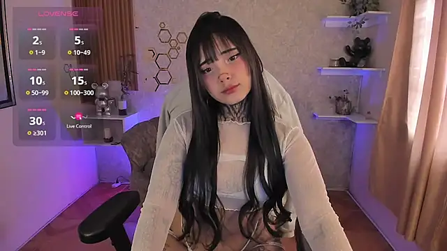 Snapshot of mia_catt05 chatting on October 3, 4:23 pm mia catt05 online show from October 3, 4:23 pm