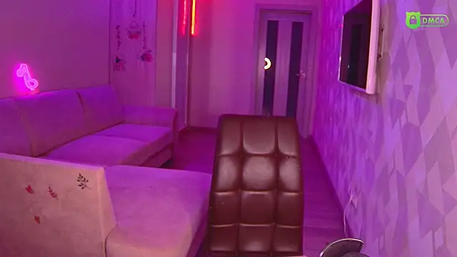 Snapshot of AmaliaQueen chatting on October 24, 3:08 pm AmaliaQueen online show from October 24, 3:08 pm