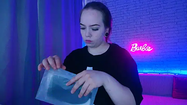 -Stacyy- online show from June 28, 3:13 am