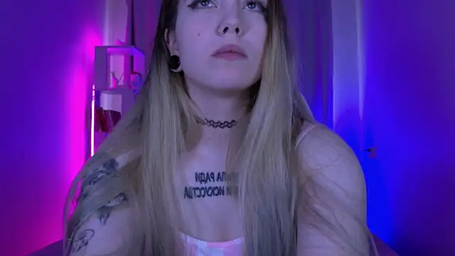 Snapshot of -Stacyy- chatting on September 14, 5:16 am -Stacyy- online show from September 14, 5:16 am