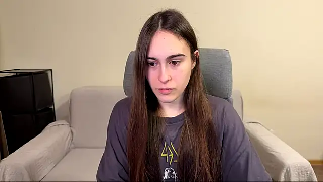 AliceKolltt online show from April 9, 9:42 pm