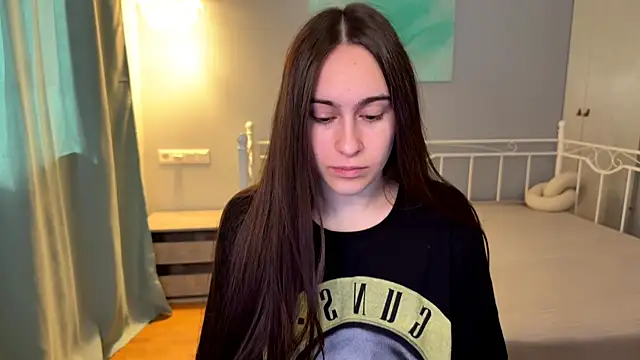 AliceKolltt online show from June 26, 1:23 pm