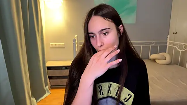AliceKolltt online show from June 28, 8:59 pm