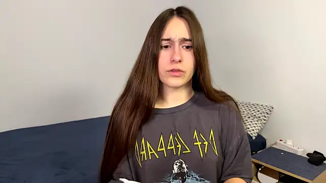 AliceKolltt online show from April 25, 8:39 pm