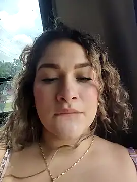 Sara smiiith211 online show from April 22, 3:20 pm