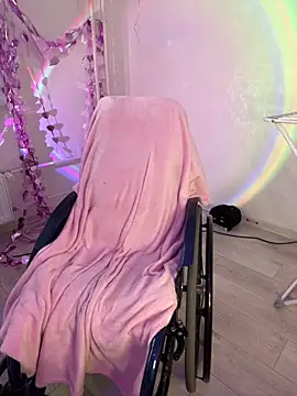 MiniSophiaa online show from March 7, 10:55 am