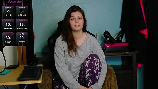 TreeJeanne online show from October 8, 1:43 am