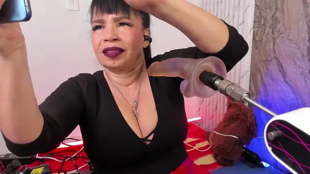 annie wigg online show from March 13, 3:30 am