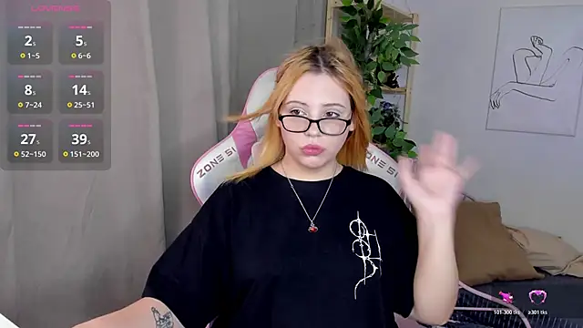 Stacy Luv online show from October 20, 1:41 am