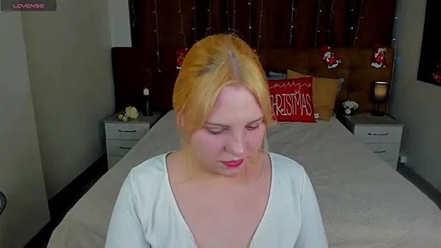 Stacy Luv online show from December 15, 9:14 am