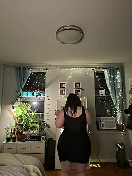 sylviahhh online show from June 30, 1:49 am