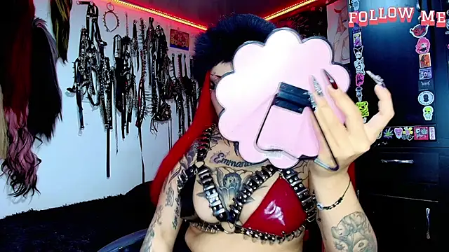 jannaink  online show from November 12, 9:46 pm