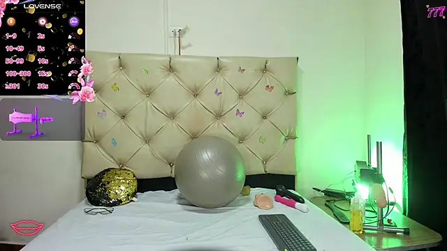 cleopatraa online show from April 24, 10:12 pm