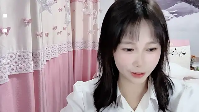 Snapshot of Shleybaby chatting on October 29, 7:12 am Shleybaby online show from October 29, 7:12 am